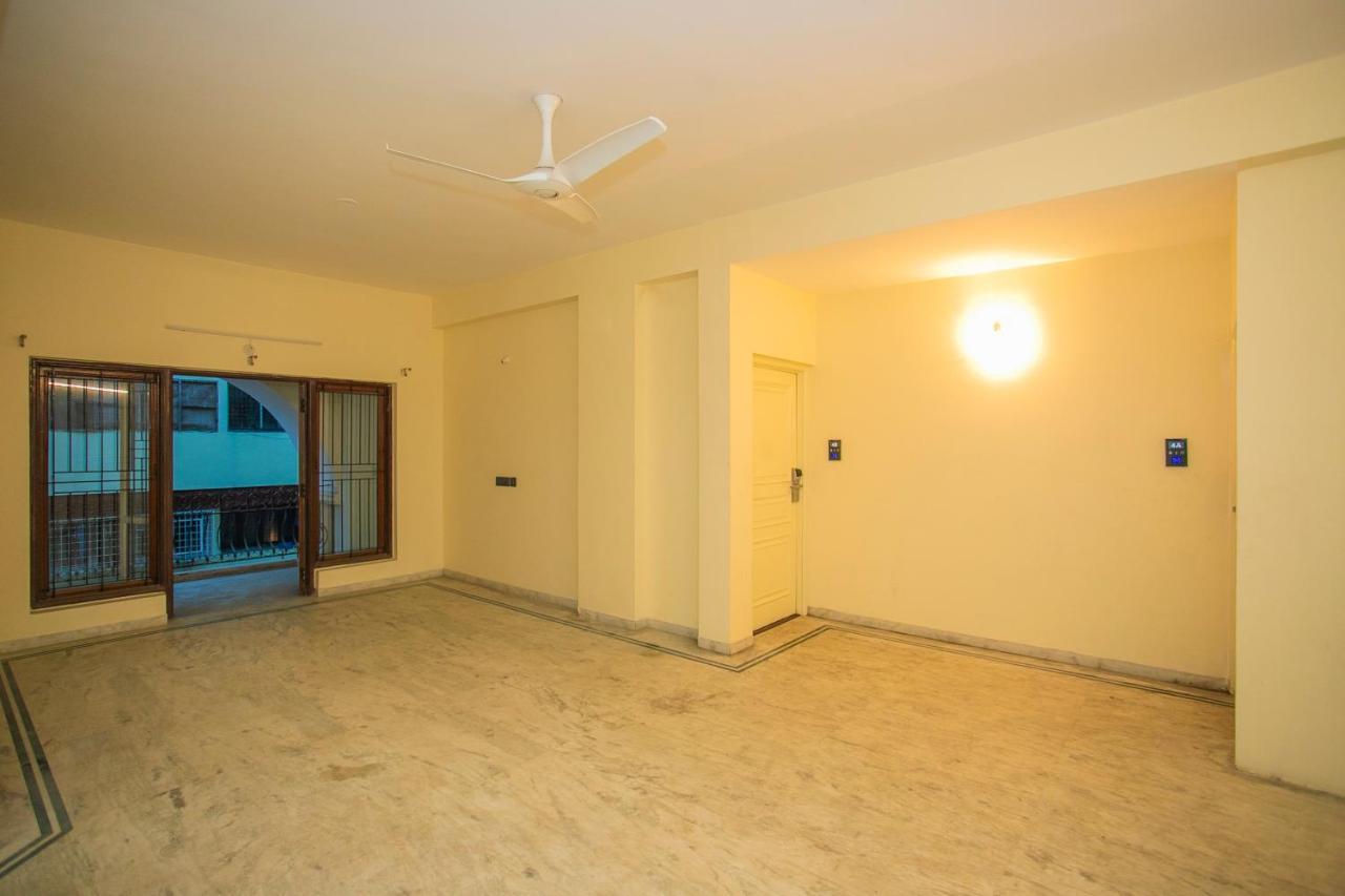 Collection O Premium Eden Au Lac Near Sri Someshwara Swami Temple بنغالور المظهر الخارجي الصورة